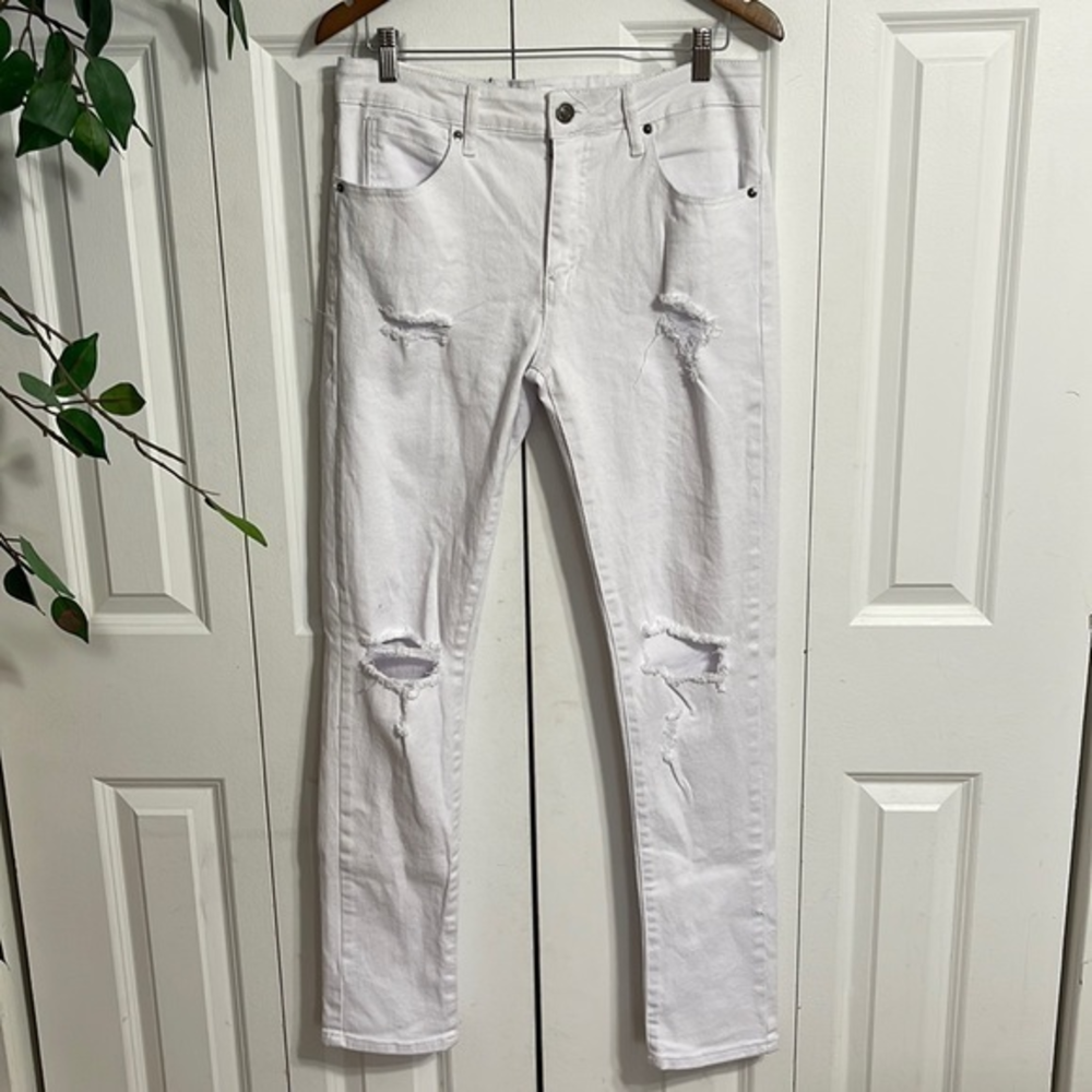 Rue 21 Womens Skinny Supreme Flex White Ripped Jeans Size‎ 32/32